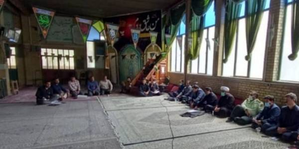 دهگردشی فرماندار از روستاهای "درمن و آدشته"