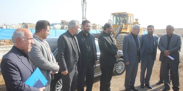 فرماندار و نماینده مردم خمین در مجلس از تعدادی از پروژه های عمرانی شهرستان بازدید کردند