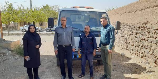 بازدید کارشناس دفتر از ماشین آلات عمرانی دهیاری ها