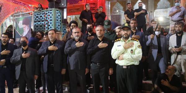 مخلص الائمه ، استاندار مرکزی در شب عاشورای حسینی (ع) مهمان عزاداران ساوجی بود.