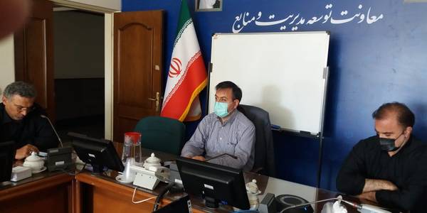 جلسه بررسی وضعیت گندم، آرد و نان استانها با حضور کوشش تبار معاون هماهنگی امور اقتصادی و توسعه منطقه ای وزارت کشور، میرزاخانی معاون هماهنگی امور اقتصادی و توسعه منطقه ای استاندار ، گودرزی سرپرست دفتر هماهنگی امور اقتصادی و معاونین سراسر کشور و مدیران مربوطه به صورت ویدئو کنفرانس برگزار شد.
چهار شنبه ۱۹ مرداد