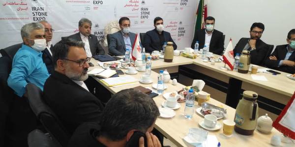 جلسه میز ملی صادرات سنگ های تزئینی

چهارمین جلسه میز ملی صادرات سنگ های تزئینی ، با موضوع چهاردهمین نمایشگاه بین المللی سنگ ایران (19 لغایت 22 مهرماه سال جاری) با حضور میرزاخانی معاون هماهنگی امور اقتصادی و توسعه منطقه ای استاندار و مدیران مربوطه در محل سالن جلسات سایت نمایشگاه سنگ ایران (شهرستان نیم ور) برگزار شد.

دوشنبه 24 مرداد 1401