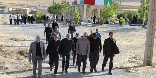 ادای احترام به مقام شامخ شهیدان روستای لکان شهرستان خمین