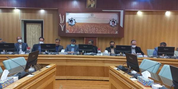 جلسه کارگروه آرد و نان استان همزمان با جلسه کارگروه رصد و پایش وضعیت گندم، آرد و نان استان در محل سالن جلسات امام علی (ع) اداره کل جهاد کشاورزی به ریاست میرزاخانی معاون هماهنگی امور اقتصادی و توسعه منطقه ای استاندار و با حضور سرپرست دفتر هماهنگی امور اقتصادی و مدیران مربوطه برگزار شد.
در این جلسه مباحثی از جمله سامانه نانینو –سامانه ایران من – نحوه بازرسی از نانوایی ها – نظارت بر نانوایی ها مورد بحث و بررسی قرار گرفت.

سه شنبه 25 مرداد 1401