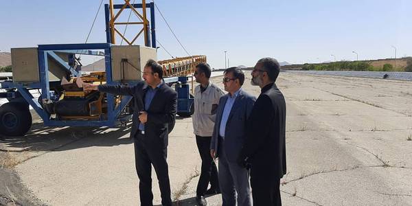 معاون هماهنگی امور اقتصادی و توسعه منطقه ای استاندار با سرپرست دفتر هماهنگی امور اقتصادی استانداری از محل ذخیره گندم سمنگان بازدید و مشکلات و مسائل مربوطه را بررسی نمودند.

سه شنبه 25 مرداد 1401