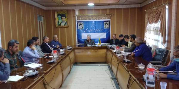 جلسه کارگروه ساماندهی صنوف مزاحم شهرستان خمین برگزار شد