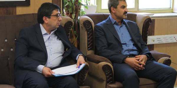دیدار مدیر عامل و معاون شرکت توزیع برق استان با مدیر کل دفتر امور روستایی و شوراها