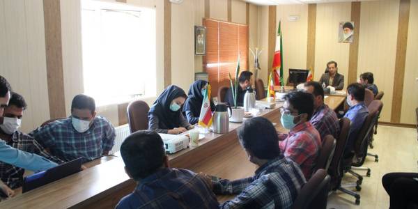 برگزاری بیست و چهارمین کارگاه آموزشی ویژه دهیاران و جلسه بررسی وضعیت پروژه های دهیاری ها و روستاهای فاقد دهیاری در بخش معصومیه از توابع شهرستان اراک