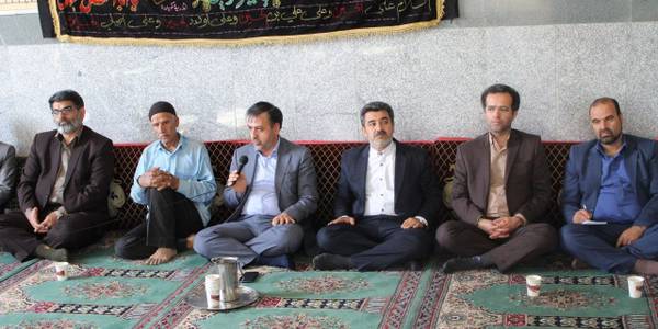 بازدید مسئولین استان از روستاهای ده اصغر و خرابه کند از توابع شهرستان شازند