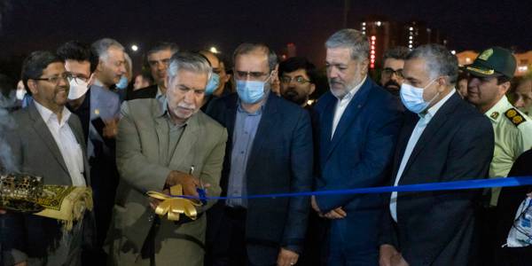 آیین افتتاح اولین نمایشگاه توانمندی ها و دستاورد های تشکل های مردم نهاد استان مرکزی برگزار شد.