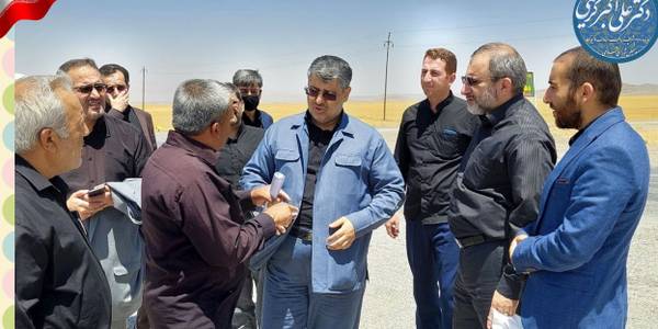 بازدید مخلص الائمه استاندار مرکزی و دکتر کریمی نماینده مردم شریف  اراک ، کمیجان و خنداب  در مجلس شورای اسلامی از روستای یاسبلاغ