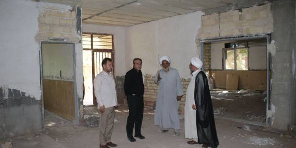 بازدید مهدی الیاسی معاون استاندار و فرماندار ویژه شهرستان ساوه از روند ساخت حوزه علمیه خواهران شهر غرق آباد.