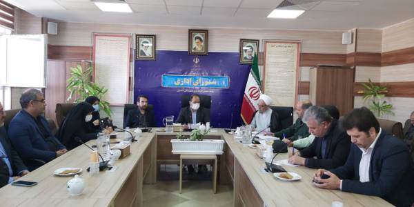 ️به مناسبت هفته دولت جلسه شورای اداری شهرستان آشتیان با حضور دلشادی مدیرکل فرهنگ و ارشاد اسلامی استان، حجت الاسلام و المسلمین طاووسی امام جمعه، نماینده اداره کل بازرسی و امور حقوقی استانداری، مشاور نماینده محترم مردم منطقه در مجلس شورای اسلامی، دبیر کانونهای خدمت رضوی استان، اعضای شورای تامین، شهردار، روسای ادارات و برخی شوراهای اسلامی و دهیاران شهرستان آشتیان برگزار گردید.