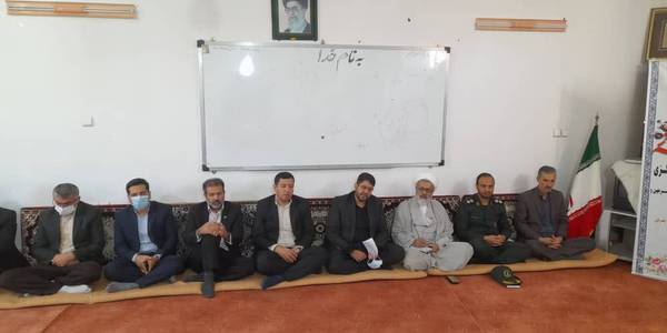 # به مناسبت هفته دولت جلسه دیدار باامام جمعه محترم شهرستان با حضور  مهندس رضایی فرماندار تفرش به همراه رؤسای ادارات برگزار گردید.