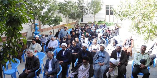 آئین افتتاحیه سال تحصیلی حوزه علیمه امام خمینی (ره) شهرستان خمین برگزار شد