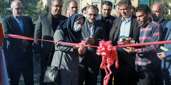 آئین افتتاح و بهره برداری از پروژه آسفالت معابر شهری آشتیان با حضور دکتر مخلص الائمه استاندار مرکزی، فراهانی سرپرست فرمانداری، معاون هماهنگی امور عمرانی استاندار، شهردار،اعضای شورای اسلامی شهر و شهرستان و سایر مسئولین استانی و شهرستانی برگزار گردید.