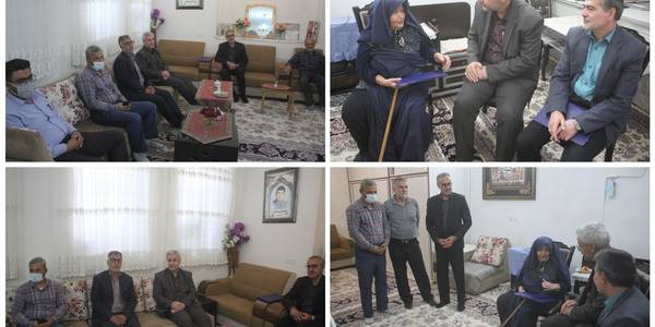 فرماندار با خانواده شهیدان مصطفایی و محبتی دیدار کرد