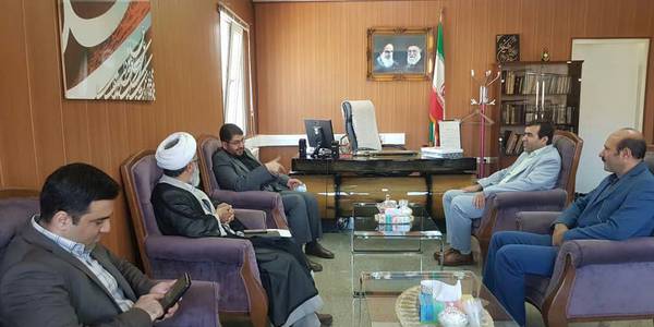 دیدار و گفتگو                                                    :