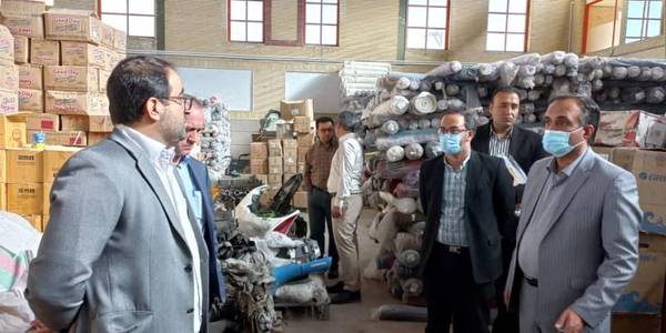 دبیر کمیسیون مبارزه با قاچاق کالا و ارز استان از انبار اداره کل اموال تملیکی استان بازدید نمود