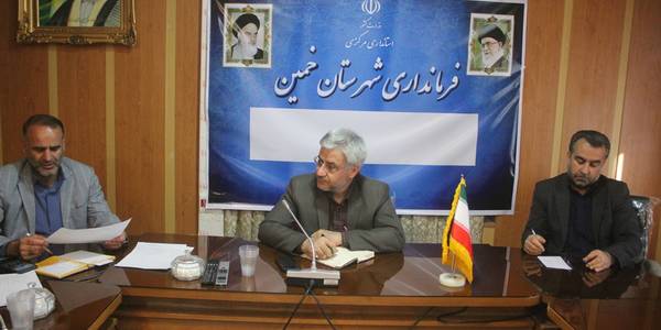 جلسه هماهنگی ساماندهی وانت بارهای میوه فروش شهر خمین برگزار شد