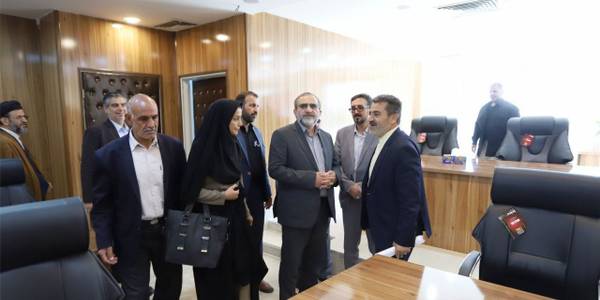 بازدید از سالن جلسات شهرداری شازند در هفته دولت