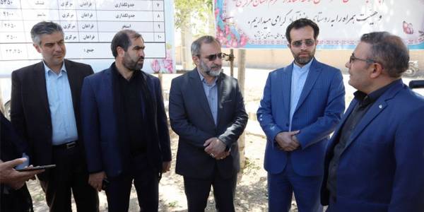 بازدید از دیوار ساحلی روستای عزیزآباد شهرستان فراهان