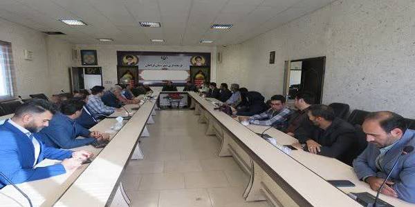 🔴دیدار صمیمی و نزدیک امام جمعه فراهان و مسئولان شهرستان با فرماندار به مناسبت هفته دولت