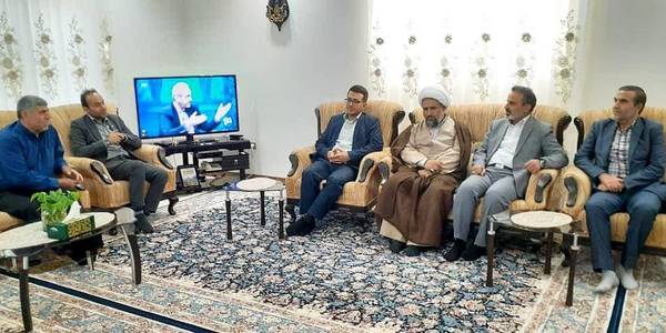 دیدار  با خانواده معظم شهیدان والامقام احمدی در شهر  زاویه