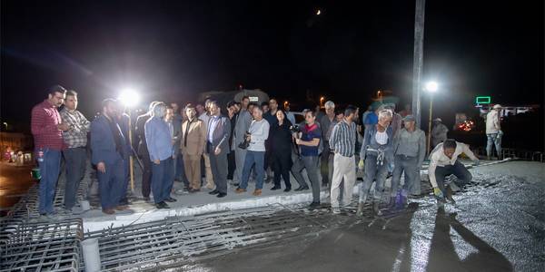 عملیات بتن ریزی آخرین قطعه عرشه تقاطع غیر همسطح شهدای سنجان به اتمام رسید