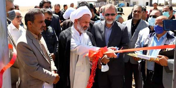 با حضور 12 واحد مسکن مددجویان شهر پرندک به بهره‌برداری رسید.