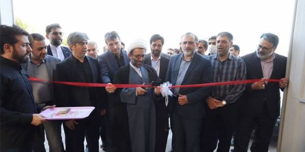 همزمان با هفته دولت، کارخانه تریکو گلزار در ارقده محلات به بهره‌برداری رسید