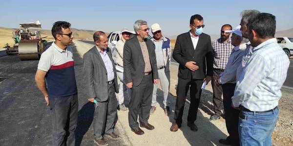 رئیس سازمان مدیریت و برنامه ریزی استان از پروژه های حوزه راه وشهرسازی شهرستان خمین بازدید کرد