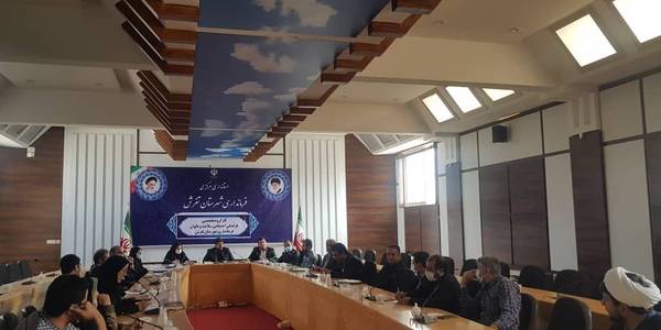 جلسه کار گروه تخصصی اجتماعی ،سلامت و بانوان شهرستان بریاست محمد رصا رضایی فرماندار تفرش و با حضور اعضای جلسه با دستور کار خانواده وجوانی جمعیت.عفاف وحجاب  در محل فرمانداری تشکیل و برگزار شد