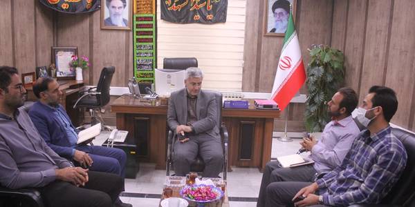 نشست سرپرست بخشداری و اعضای شورای بخش کمره با فرماندار شهرستان برگزار شد