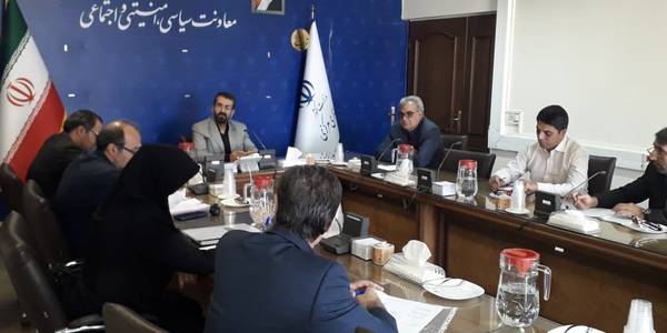 جلسه بررسی مشکلات سوخت خودروهای ناوگان حمل و نقل و پسماند شهرداری اراک و ساوه برگزار شد