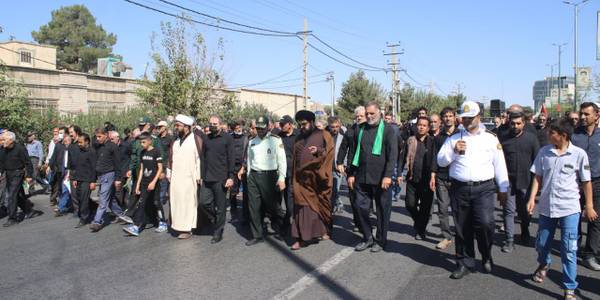 پیاده روی حرم تا حرم به مناسبت اربعین حسینی (ع)