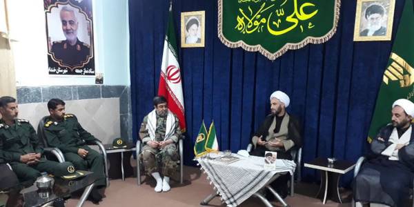 دیدار فرماندار و جمعی از مدیران ادارات با امام جمعه