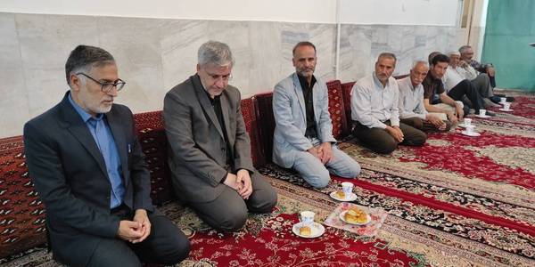 جلسه بررسی مشکلات روستای مزاین شهرستان خمین برگزار شد