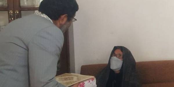 دیدارفرماندارخنداب با خانواده شهیدعلی شیخ مرادی