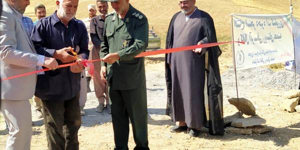 آغاز بهره برداری از چندین طرح عمرانی در شهرستان خنداب بمناسبت بزرگداشت هفته دفاع مقدس