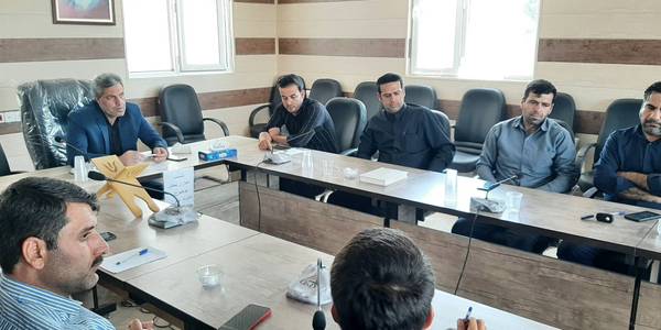 نشست دهیاران بخش خنجین در سالن جلسات بخشداری برگزار گردید