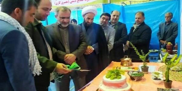 بازدید استاندار از" نمایشگاه باور" در شهرستان خنداب