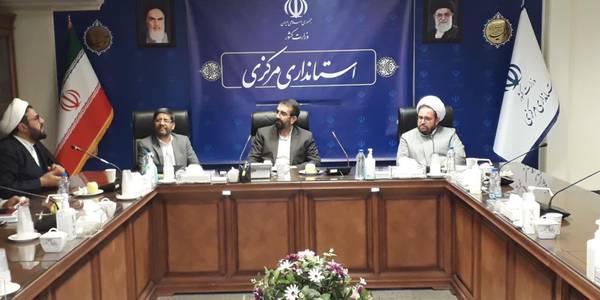 نشست اندیشه ورز با روحانیان