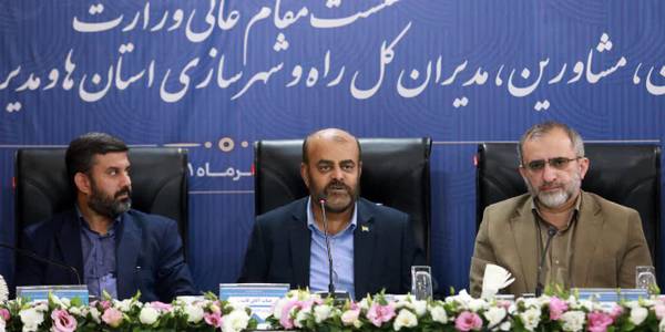 عملیات اجرایی ۲۰ هزار واحد مسکونی ویلایی در اراک آغاز شد