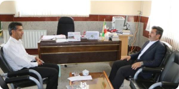 دیدار و نشست فرماندار شهرستان شازند با شهردار هندودر