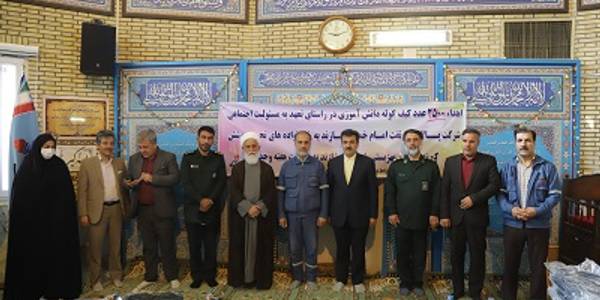 اهدای تعداد 2500 کوله دانش آموزی به خانواده های تحت پوشش نهادهای حمایتی شهرستان شازند