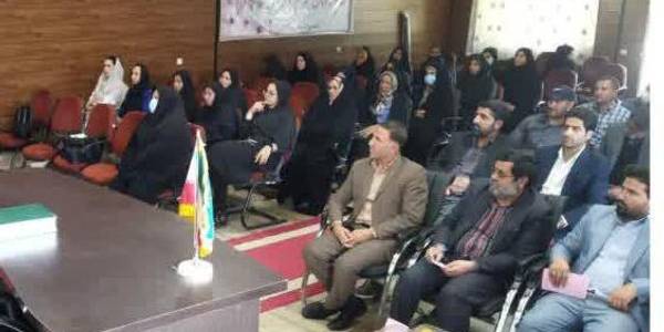 گازری فرماندار خنداب:ارتباط اولیای دانش آموزان با مدارس ضرورت ارتقائ تعلیم وتربیت است.