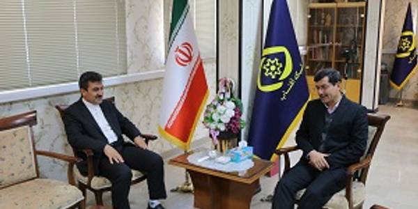 دیدار و نشست فرماندار شهرستان شازند با معاون صدا و سیمای شبکه آفتاب استان مرکزی