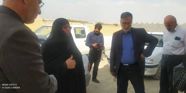 بازدید  سرکار خانم  مفتح زاده  مدیر کل  بانوان از مرکز بوم  گردی ماهور  در  خمین ضمن ارائه  گزارش  از روند  فعالیت  و  مشکلات  موجود  در این  مجموعه  که برای ١٣ نفر ایجاد  اشتغال نموده  است . ٠١-٠٨-١٤٠١