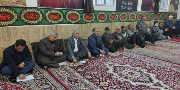 جلسه بررسی مسائل و مشکلات روستای آشیانه شهرستان خمین برگزار شد